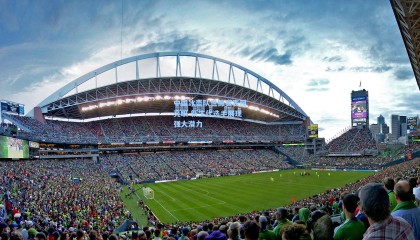 中国冰壶队世锦赛表现亮眼 新生代选手展现强大潜力